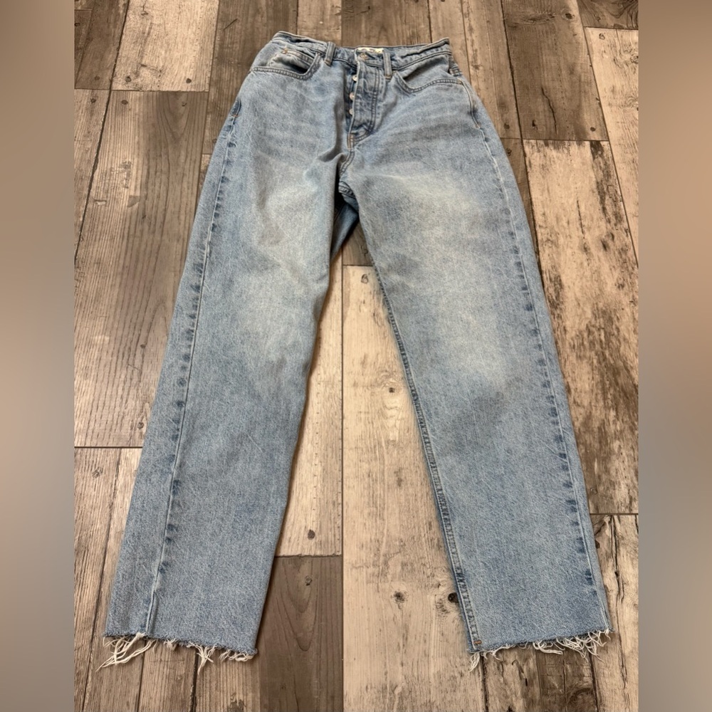 We The Free Washed Light Blue Straight Leg Jeans with Raw Hem